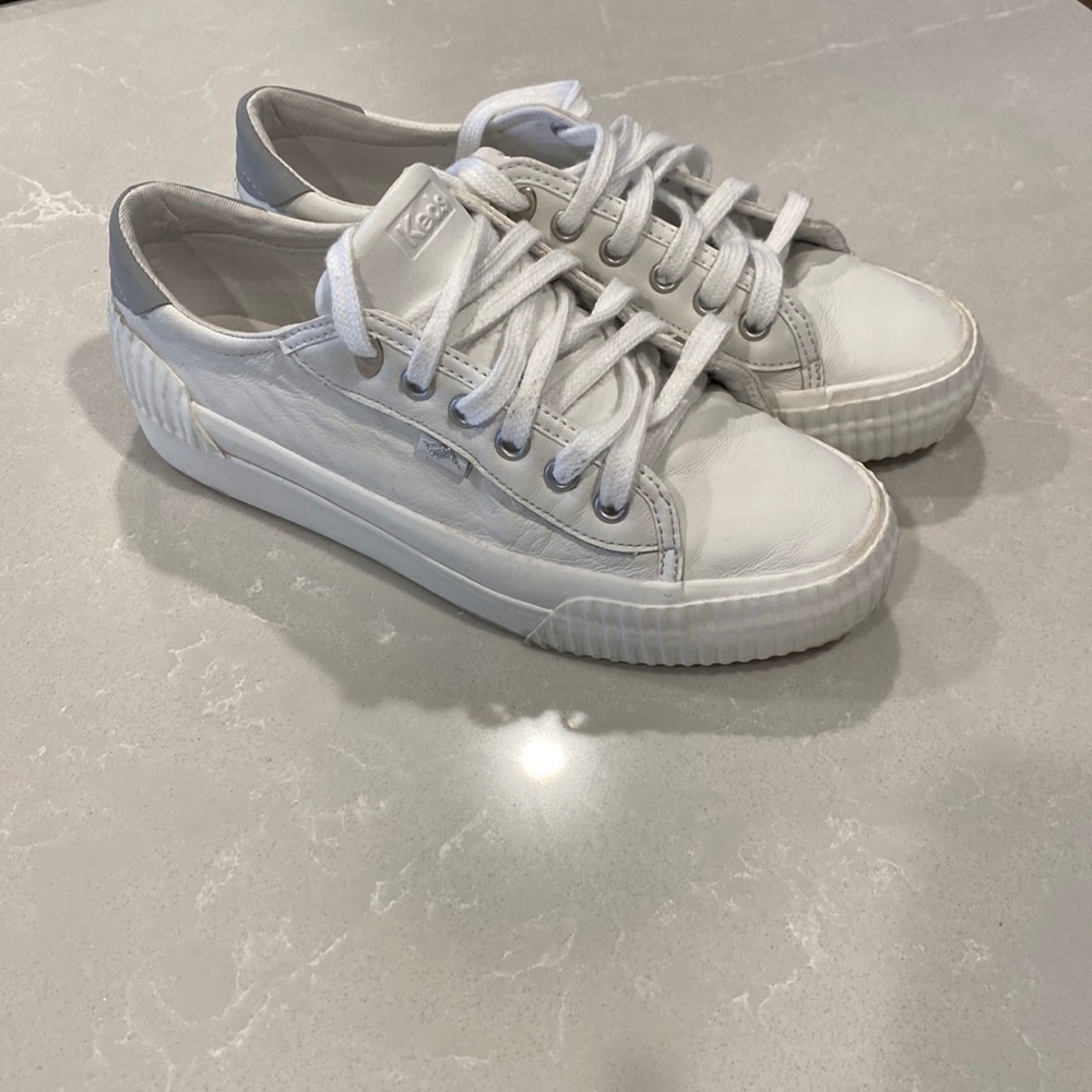 Womens Keds leather tennis shoes size 8